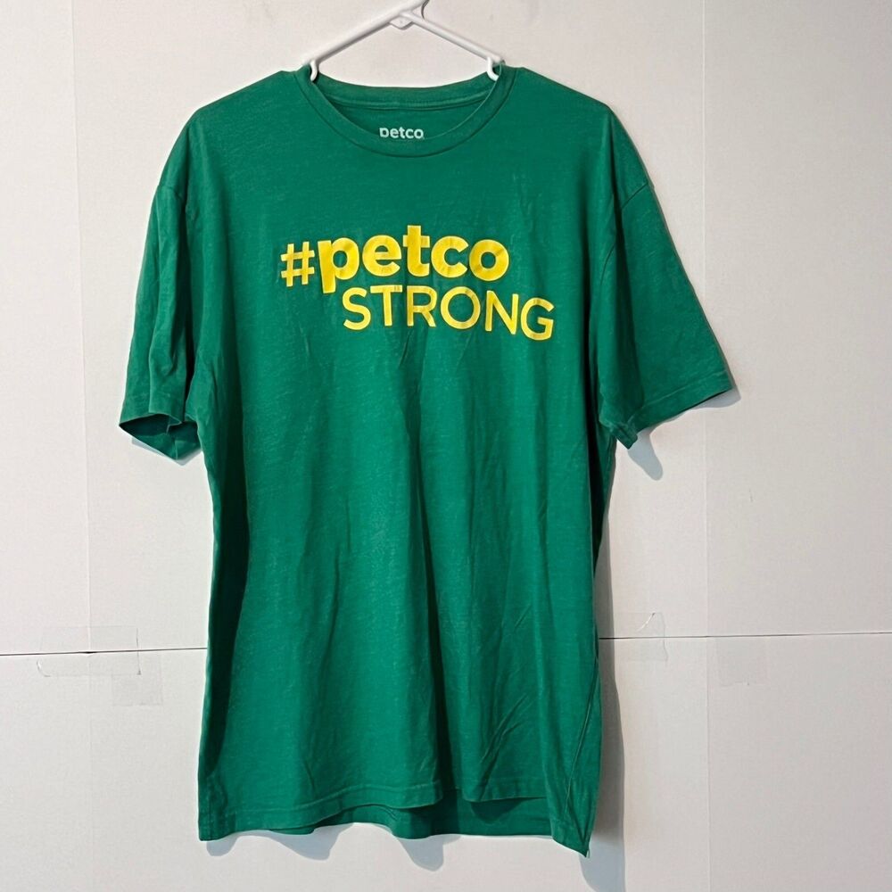 Petco Mens T-Shirt Size XL Green Graphic Print Employee Worker Uniform Logo